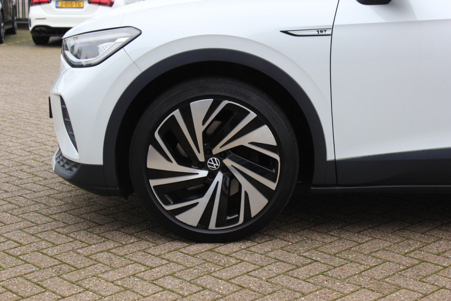 Volkswagen ID.4 First Max 77 kWh / SoH 91.2% / Full option! / Trekhaak / Panoramadak / Camera / Head-up / Keyless / 21'' / ACC / Dodehoek / Elektr. stoelen / Massage / Navigatie / Stuurverwarming