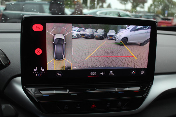 Volkswagen ID.4 First Max 77 kWh / SoH 91.2% / Full option! / Trekhaak / Panoramadak / Camera / Head-up / Keyless / 21'' / ACC / Dodehoek / Elektr. stoelen / Massage / Navigatie / Stuurverwarming
