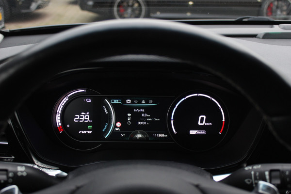 Kia e-Niro ExecutiveLine 64 kWh / SoH 91% / Warmtepomp / Trekhaak / Camera / Leder / Keyless / Stoelventilatie / Navigatie / Dodehoek / DAB / Cruise Control