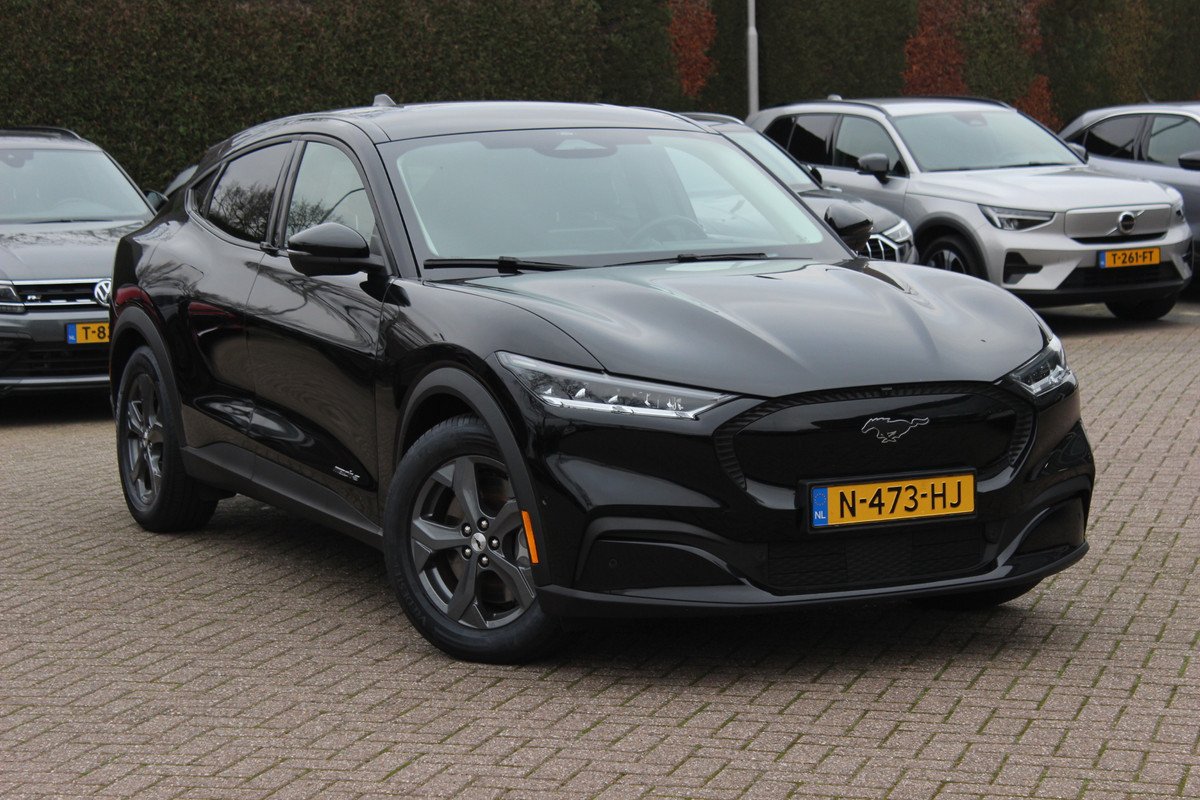 Ford Mustang Mach-E RWD 75 kWh / Trekhaak / 360Camera / Leder / 18'' / Keyless / DAB / B&O / Stoelverwarming / ACC