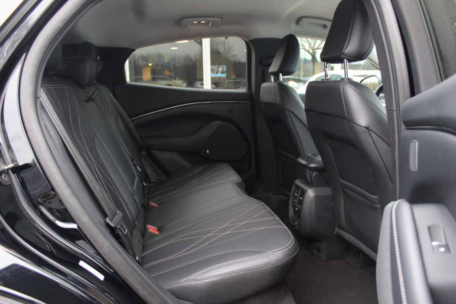 Ford Mustang Mach-E RWD 75 kWh / Trekhaak / 360Camera / Leder / 18'' / Keyless / DAB / B&O / Stoelverwarming / ACC