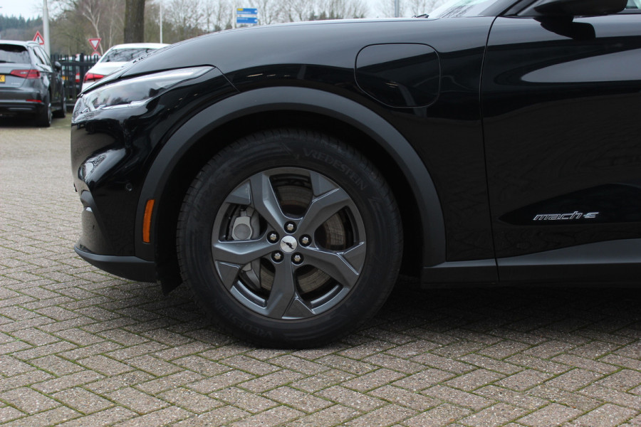 Ford Mustang Mach-E RWD 75 kWh / Trekhaak / 360Camera / Leder / 18'' / Keyless / DAB / B&O / Stoelverwarming / ACC