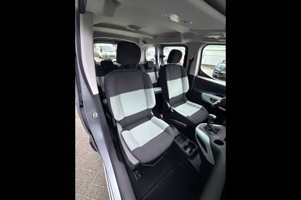 Citroën Berlingo 110pk Feel (Airco - Navigatie via APP - Parkeersensoren - Cruise Controle - 2x schuifdeuren)