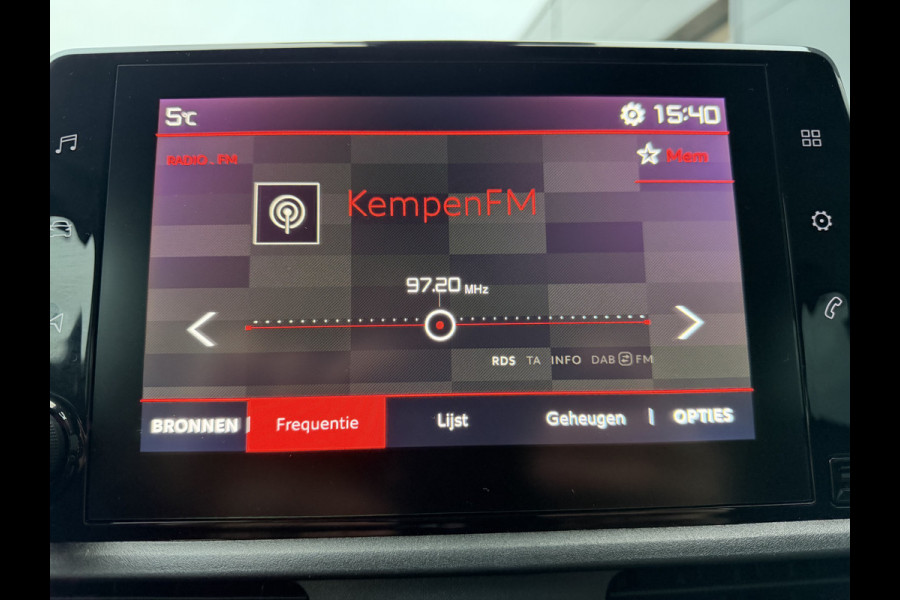 Citroën Berlingo 110pk Feel (Airco - Navigatie via APP - Parkeersensoren - Cruise Controle - 2x schuifdeuren)