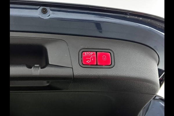 Mercedes-Benz GLA 250 e Business Solution AMG Limited AMG Line | Night Pakket | Panorama Schuif-Kanteldak | Ledkoplampen | Sfeerverlichting | Memory voorstoelen. Inclusief 24 maanden MB Certified garantie voor Europa.