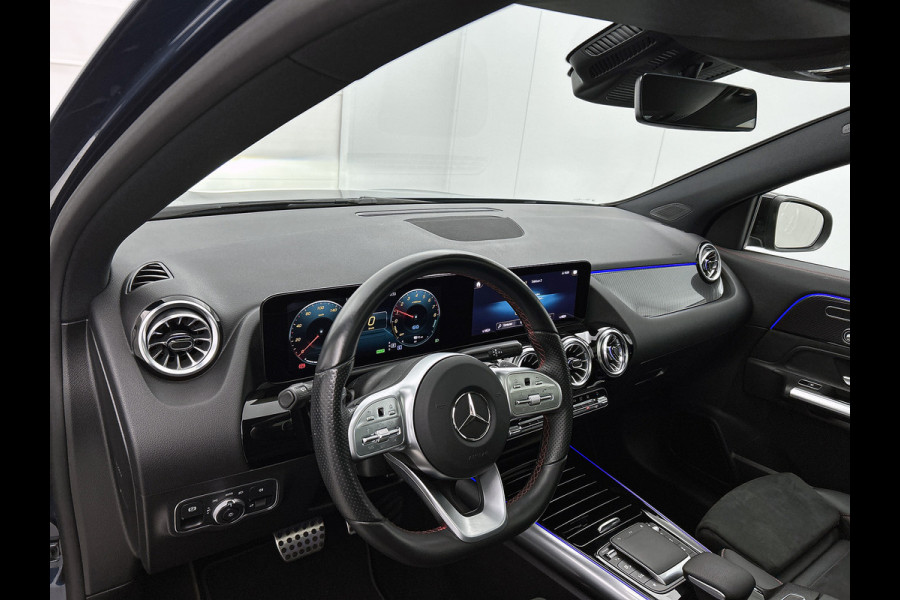 Mercedes-Benz GLA 250 e Business Solution AMG Limited AMG Line | Night Pakket | Panorama Schuif-Kanteldak | Ledkoplampen | Sfeerverlichting | Memory voorstoelen. Inclusief 24 maanden MB Certified garantie voor Europa.