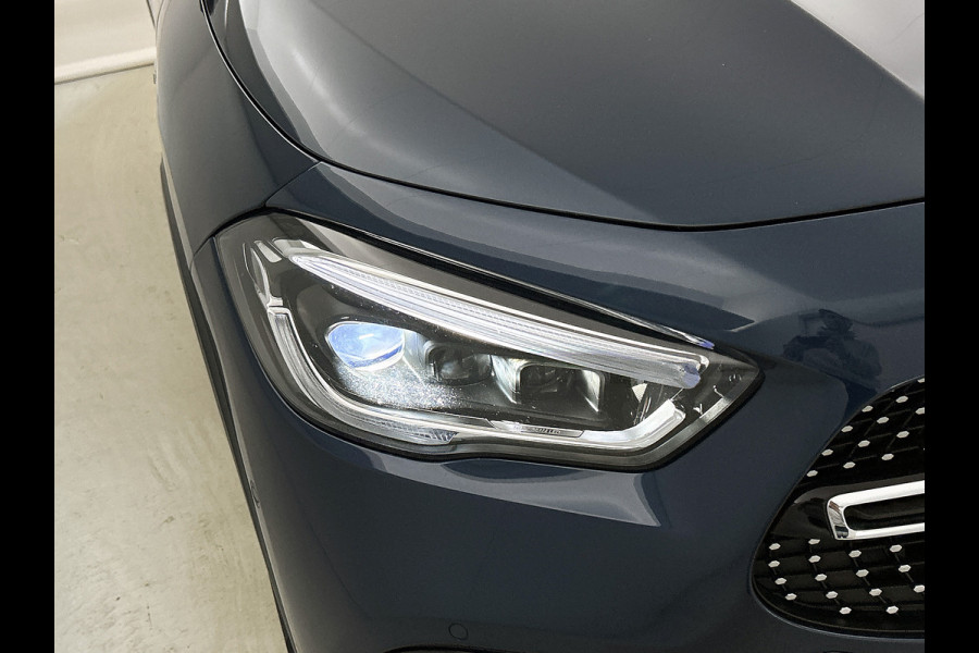 Mercedes-Benz GLA 250 e Business Solution AMG Limited AMG Line | Night Pakket | Panorama Schuif-Kanteldak | Ledkoplampen | Sfeerverlichting | Memory voorstoelen. Inclusief 24 maanden MB Certified garantie voor Europa.