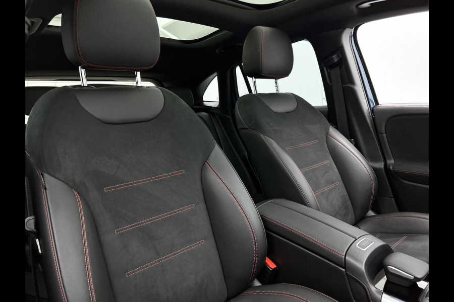 Mercedes-Benz GLA 250 e Business Solution AMG Limited AMG Line | Night Pakket | Panorama Schuif-Kanteldak | Ledkoplampen | Sfeerverlichting | Memory voorstoelen. Inclusief 24 maanden MB Certified garantie voor Europa.