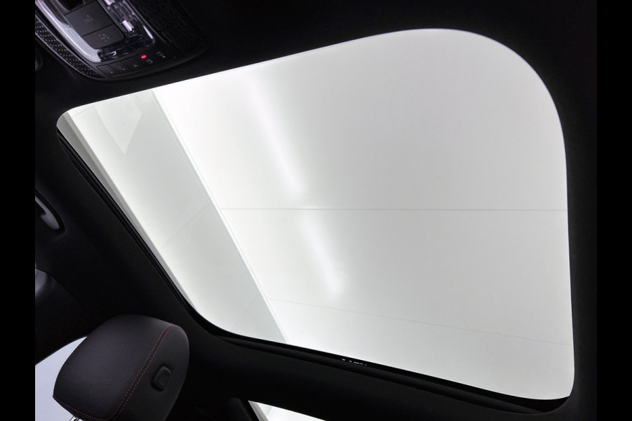 Mercedes-Benz GLA 250 e Business Solution AMG Limited AMG Line | Night Pakket | Panorama Schuif-Kanteldak | Ledkoplampen | Sfeerverlichting | Memory voorstoelen. Inclusief 24 maanden MB Certified garantie voor Europa.