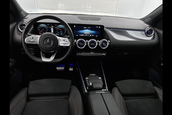 Mercedes-Benz GLA 250 e Business Solution AMG Limited AMG Line | Night Pakket | Panorama Schuif-Kanteldak | Ledkoplampen | Sfeerverlichting | Memory voorstoelen. Inclusief 24 maanden MB Certified garantie voor Europa.