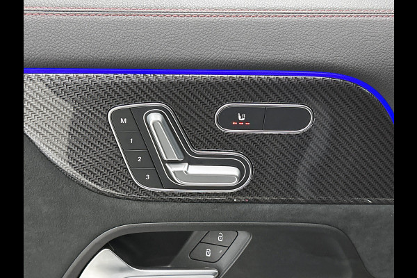 Mercedes-Benz GLA 250 e Business Solution AMG Limited AMG Line | Night Pakket | Panorama Schuif-Kanteldak | Ledkoplampen | Sfeerverlichting | Memory voorstoelen. Inclusief 24 maanden MB Certified garantie voor Europa.