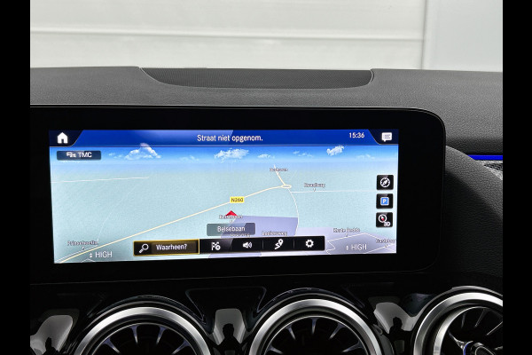 Mercedes-Benz GLA 250 e Business Solution AMG Limited AMG Line | Night Pakket | Panorama Schuif-Kanteldak | Ledkoplampen | Sfeerverlichting | Memory voorstoelen. Inclusief 24 maanden MB Certified garantie voor Europa.