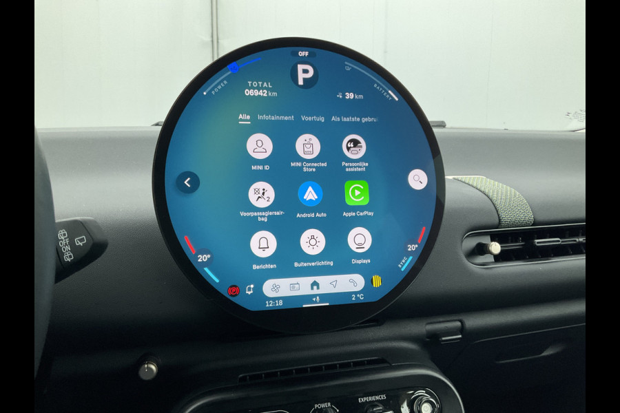 MINI Cooper E Essential 40.7 kWh Carplay DAB Camera Nieuwstaat