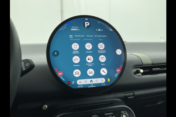 MINI Cooper E Essential 40.7 kWh Carplay DAB Camera Nieuwstaat