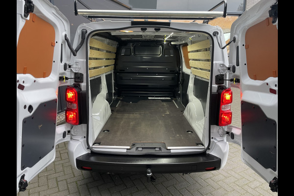 Fiat Scudo 1.5 MultiJet L3H1 2 zitplaatsen rechtsvoor - Cruise control - Parkeersensor achter - Achteruitrijcamera - Apple carplay - Airco - Bluetooth - Elektrische ramen voor - Tussenschot volledig - Zijschuifdeur recht