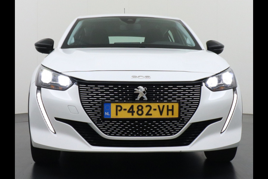 Peugeot e-208 EV 50kWh SOH 92% Navi Pdc Apple Carplay Android Auto Ecc Cruise Control Active Pack DAB+ Bluetooth Led Lmv Keyless Bluetooth Connected services 1e Eigenaar Origineel Nederlandse Auto