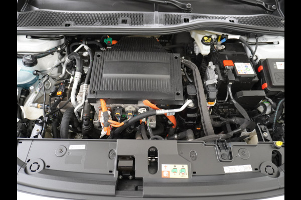 Peugeot e-208 EV 50kWh SOH 92% Navi Pdc Apple Carplay Android Auto Ecc Cruise Control Active Pack DAB+ Bluetooth Led Lmv Keyless Bluetooth Connected services 1e Eigenaar Origineel Nederlandse Auto