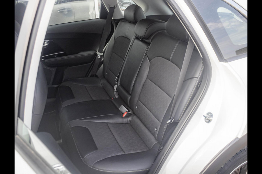 Kia Niro 1.6 GDi Hybrid DynamicLine l navigatie l achteruitrij camera l parkeersensoren l