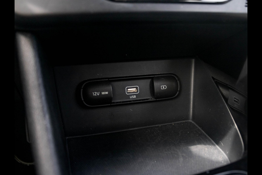 Kia Niro 1.6 GDi Hybrid DynamicLine l navigatie l achteruitrij camera l parkeersensoren l