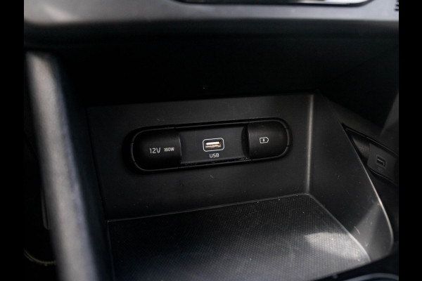 Kia Niro 1.6 GDi Hybrid DynamicLine l navigatie l achteruitrij camera l parkeersensoren l