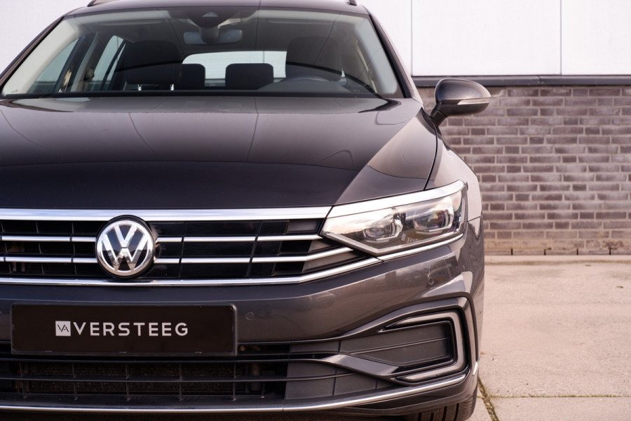 Volkswagen Passat Variant 1.4 TSI PHEV GTE Business | Elek Trekhaak | Virtual | LED | Camera | Carplay | Memory | Navi