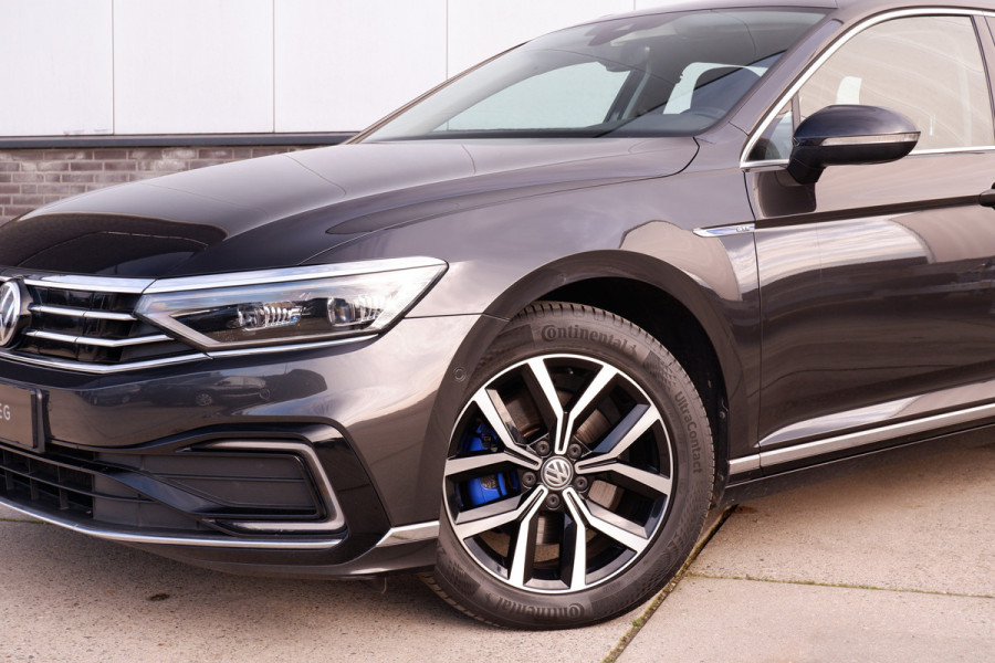 Volkswagen Passat Variant 1.4 TSI PHEV GTE Business | Elek Trekhaak | Virtual | LED | Camera | Carplay | Memory | Navi
