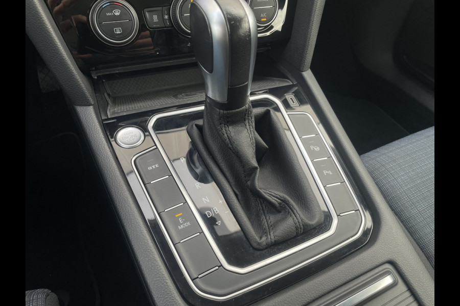 Volkswagen Passat Variant 1.4 TSI PHEV GTE Business | Elek Trekhaak | Virtual | LED | Camera | Carplay | Memory | Navi