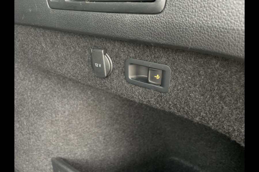 Volkswagen Passat Variant 1.4 TSI PHEV GTE Business | Elek Trekhaak | Virtual | LED | Camera | Carplay | Memory | Navi