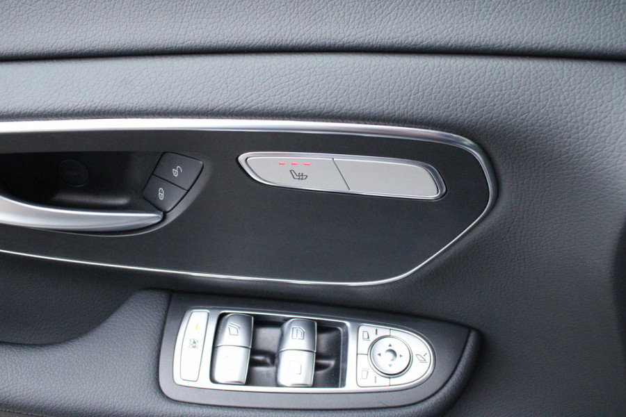 Mercedes-Benz V-Klasse 250d Lang / AMG / DC / Panorama / 2x Elec Schuifdeur / Burmester / Camera / NIEUWSTAAT