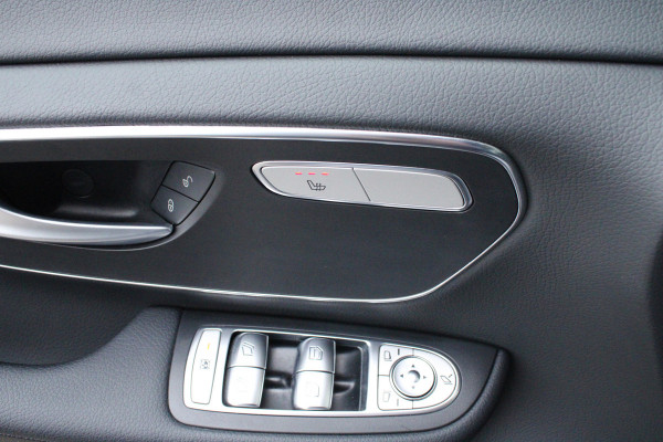 Mercedes-Benz V-Klasse 250d Lang / AMG / DC / Panorama / 2x Elec Schuifdeur / Burmester / Camera / NIEUWSTAAT