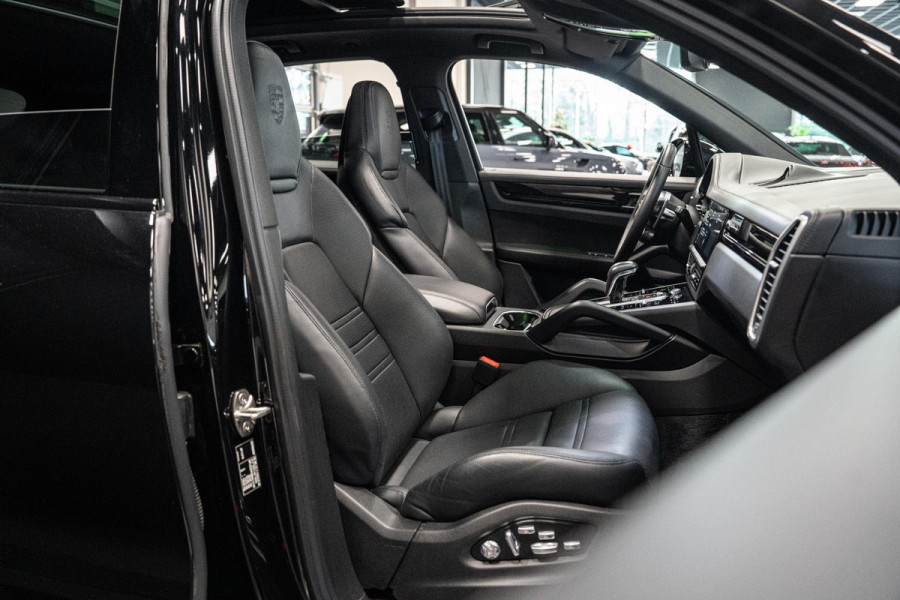 Porsche Cayenne 3.0 E-Hybrid *Sport-Chrono / Sport-Design / Panorama / BOSE / Soft-Close / Stoelventilatie*
