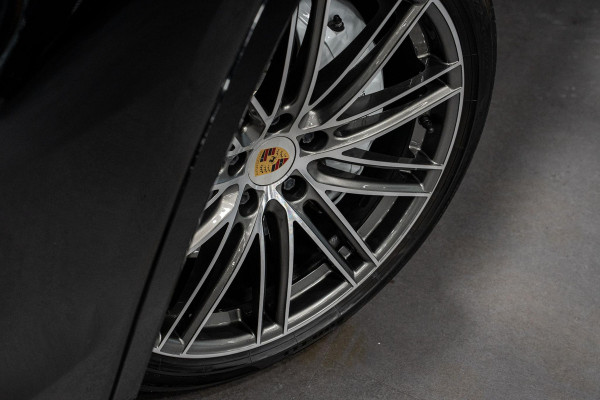 Porsche Cayenne 3.0 E-Hybrid *Sport-Chrono / Sport-Design / Panorama / BOSE / Soft-Close / Stoelventilatie*