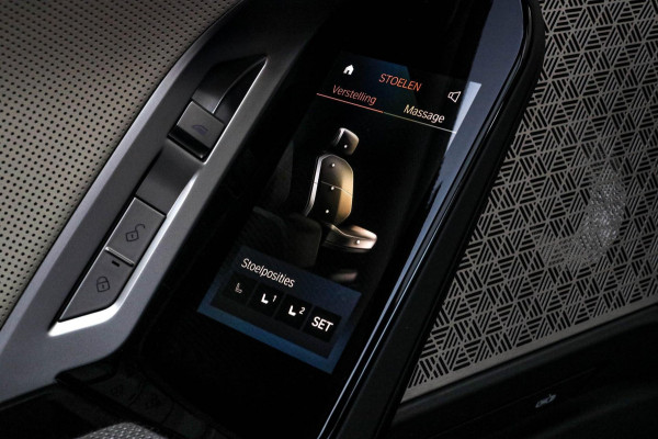 BMW 7 Serie M760e xDrive - Frozen Deep Grey - Lounge & Entertainment - Bowers & Wilkins - Aut. Doors - Connoisseur - Iconic Glow