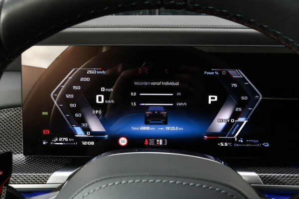 BMW 7 Serie M760e xDrive - Frozen Deep Grey - Lounge & Entertainment - Bowers & Wilkins - Aut. Doors - Connoisseur - Iconic Glow