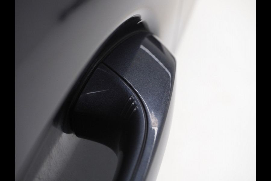 BMW X5 xDrive45e High Executive | Panoramadak | Luchtvering | Keyless | 360 | Memory | Sfeerverlichting | Carplay