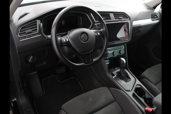 Volkswagen Tiguan 1.5 TSI Comfortline Team DSG | Navigatie | Apple carplay/Android Auto | Climate Control | Camera | Lane Assist | Virtual Cockpit | Winterpakket | Adaptive Cruise control | Lichtmetalen Velgen