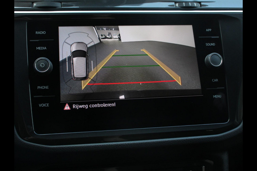 Volkswagen Tiguan 1.5 TSI Comfortline Team DSG | Navigatie | Apple carplay/Android Auto | Climate Control | Camera | Lane Assist | Virtual Cockpit | Winterpakket | Adaptive Cruise control | Lichtmetalen Velgen