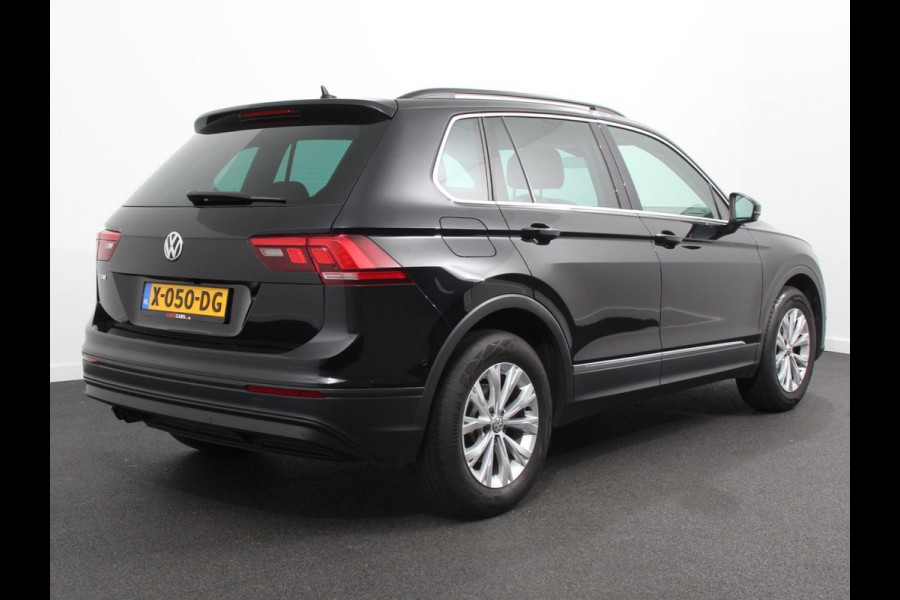 Volkswagen Tiguan 1.5 TSI Comfortline Team DSG | Navigatie | Apple carplay/Android Auto | Climate Control | Camera | Lane Assist | Virtual Cockpit | Winterpakket | Adaptive Cruise control | Lichtmetalen Velgen