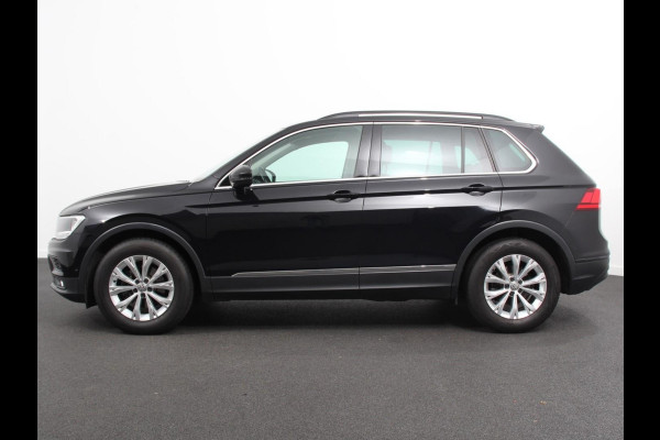 Volkswagen Tiguan 1.5 TSI Comfortline Team DSG | Navigatie | Apple carplay/Android Auto | Climate Control | Camera | Lane Assist | Virtual Cockpit | Winterpakket | Adaptive Cruise control | Lichtmetalen Velgen