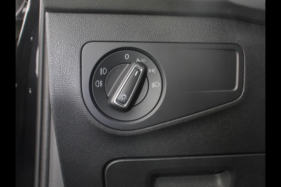 Volkswagen Tiguan 1.5 TSI Comfortline Team DSG | Navigatie | Apple carplay/Android Auto | Climate Control | Camera | Lane Assist | Virtual Cockpit | Winterpakket | Adaptive Cruise control | Lichtmetalen Velgen