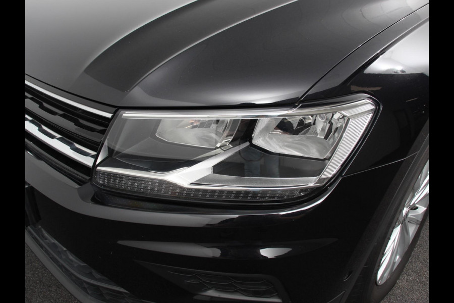 Volkswagen Tiguan 1.5 TSI Comfortline Team DSG | Navigatie | Apple carplay/Android Auto | Climate Control | Camera | Lane Assist | Virtual Cockpit | Winterpakket | Adaptive Cruise control | Lichtmetalen Velgen