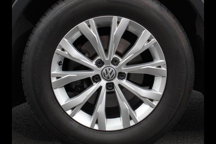 Volkswagen Tiguan 1.5 TSI Comfortline Team DSG | Navigatie | Apple carplay/Android Auto | Climate Control | Camera | Lane Assist | Virtual Cockpit | Winterpakket | Adaptive Cruise control | Lichtmetalen Velgen