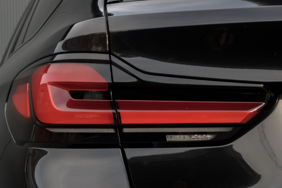 BMW 5 Serie Touring 530e Business Edition Plus | M-PAKKET | ADAPTIEVE CRUISE CONTROL | HEAD UP | PANORAMADAK | 360° CAMERA