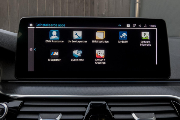 BMW 5 Serie Touring 530e Business Edition Plus | M-PAKKET | ADAPTIEVE CRUISE CONTROL | HEAD UP | PANORAMADAK | 360° CAMERA