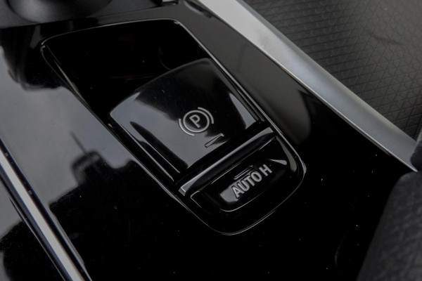 BMW 5 Serie Touring 530e Business Edition Plus | M-PAKKET | ADAPTIEVE CRUISE CONTROL | HEAD UP | PANORAMADAK | 360° CAMERA