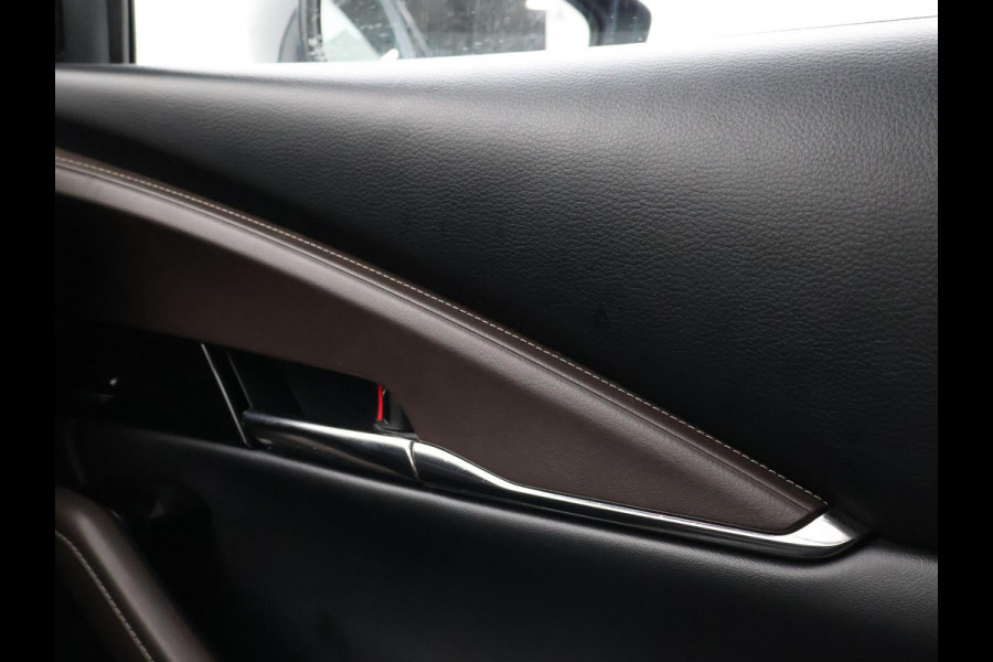 Mazda CX-30 2.0 e-SkyActiv-X M 180 PK HYBRID LUXURY + BOSE | TREKHAAK | LEDER | ADAPTIVE CRUISE | CAMERA