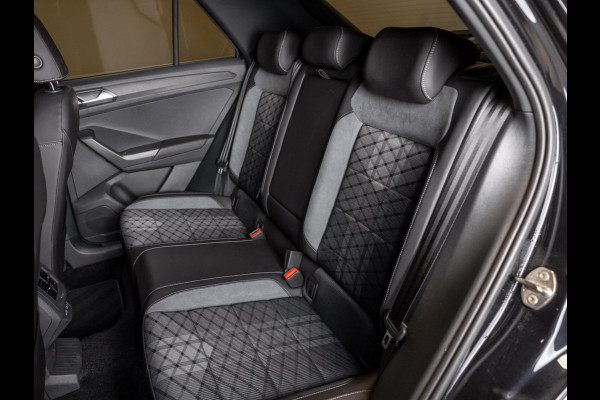 Volkswagen T-Roc 1.5 TSI R-Line Edition / 150pk / Stoel en stuur verwarming / Achteruitrij camera / Keyless /