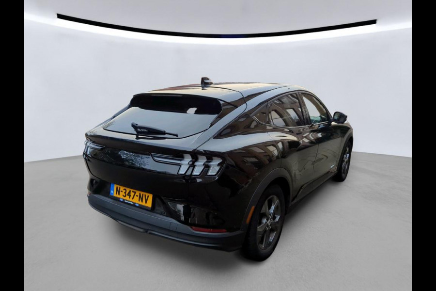 Ford Mustang Mach-E RWD 75 kWh NL-AUTO | 75 KWH | LEDER