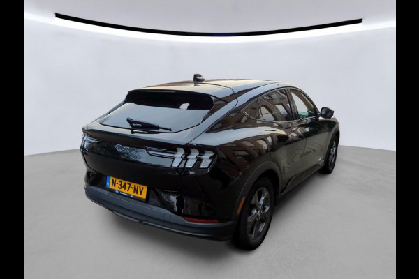 Ford Mustang Mach-E RWD 75 kWh NL-AUTO | 75 KWH | LEDER