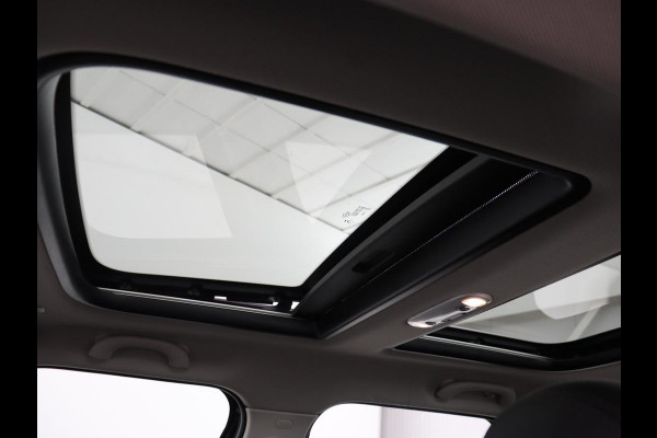 MINI Countryman 1.5 Cooper | Panoramadak | Leder | Stoelverwarming | Climate Control | JCW pakket | Head-up | Harman/Kardon